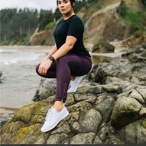 ZYIA New Without Tags  Peak Zipper Jogger